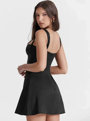Roma - Figure flattering dress