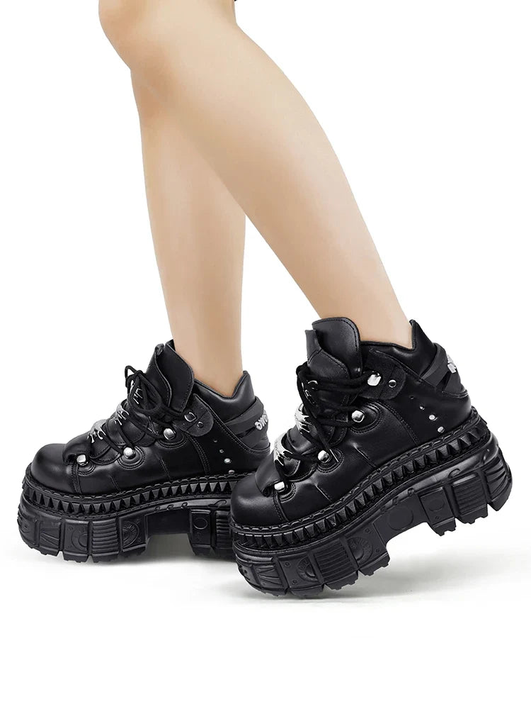 Woman Sneaker