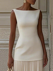 Elegant Pleated Classic Boat Neck Maxi Dress