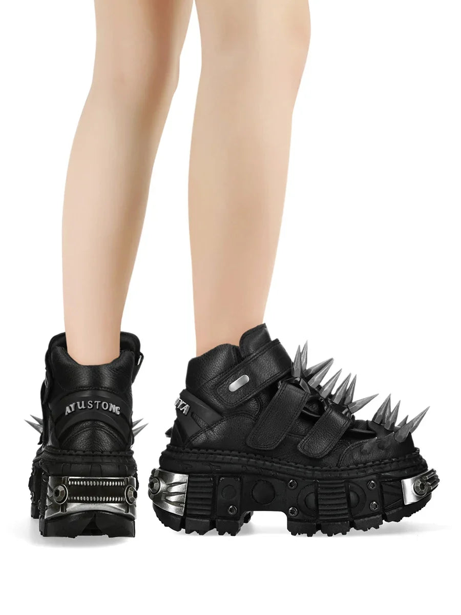 Black Thick Sole Spiked Rivet Motorcycle Boots