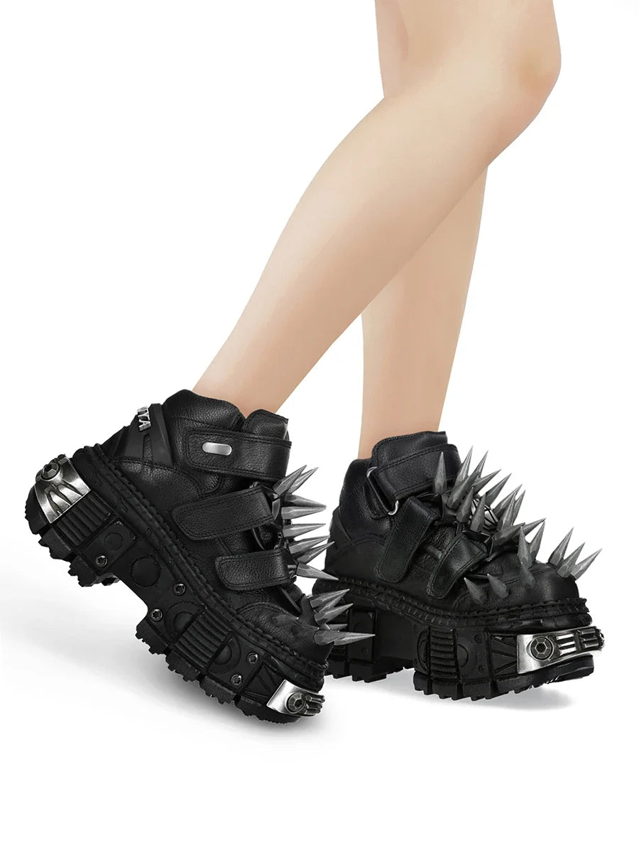 Black Thick Sole Spiked Rivet Motorcycle Boots