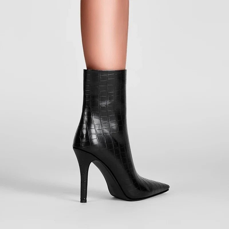 Kaky's Slim High Heeled Pointed Short Boots