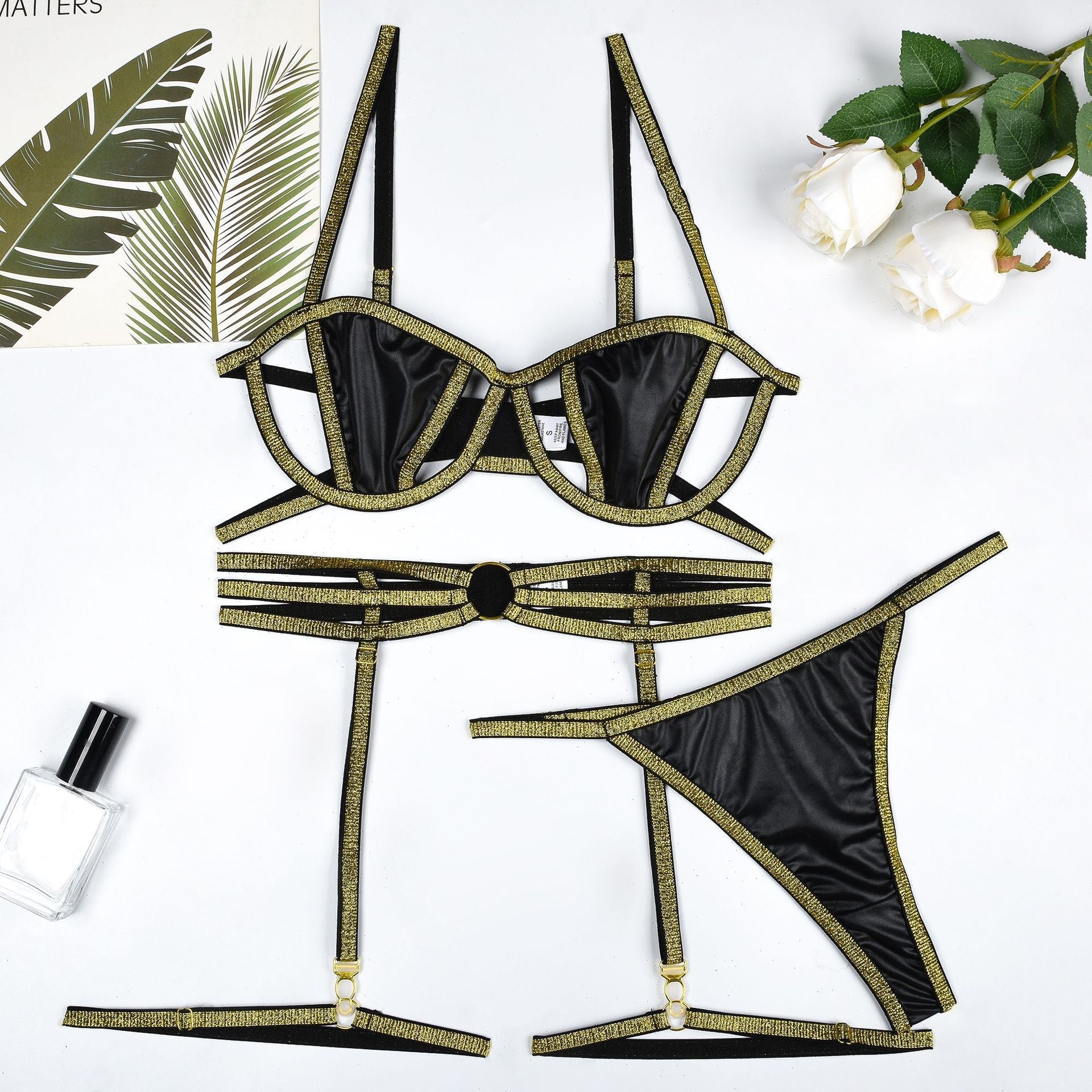 Light Sluzu Lingerie