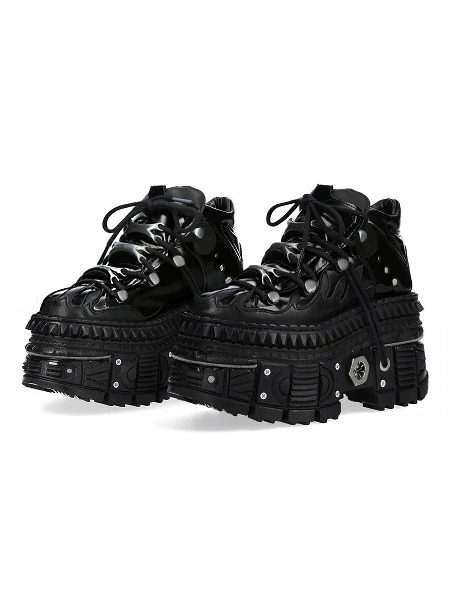 Strappy platform Sneaker