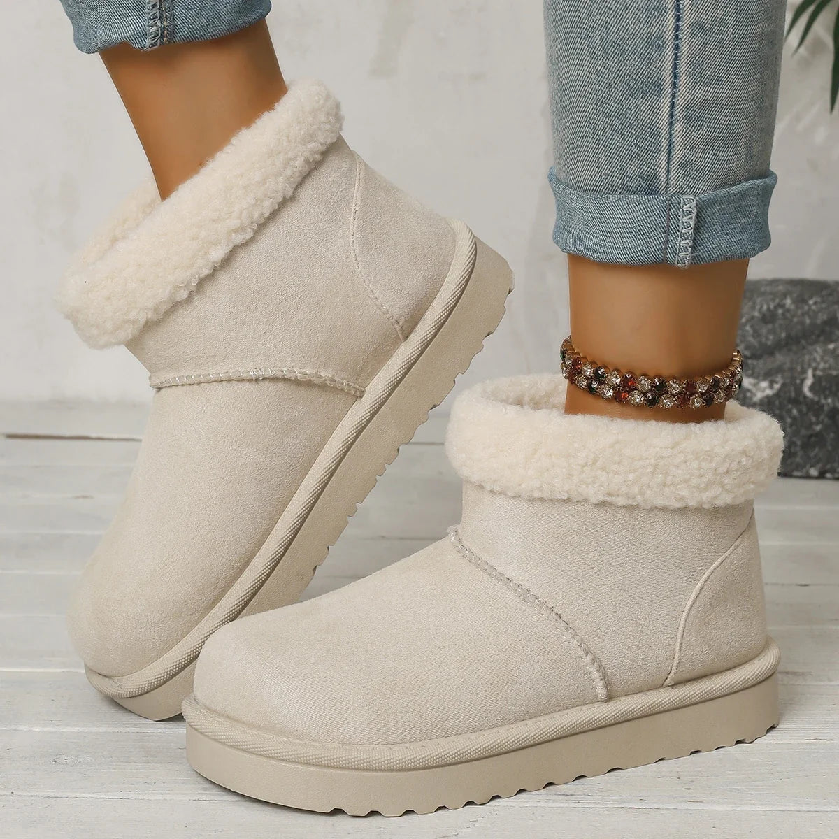 Winter Round Head Flat with Warm and Comfortable Non-slip Snow Boots