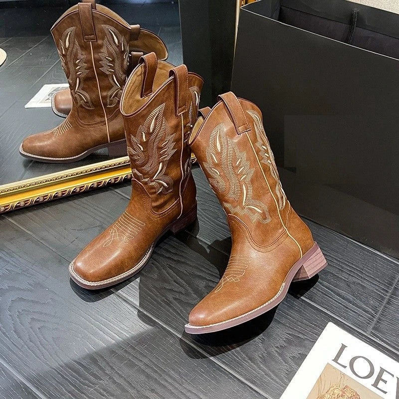 Women's autumn and winter embroidered round toe mid heel and calf retro Chelsea Western cowboy short Boots