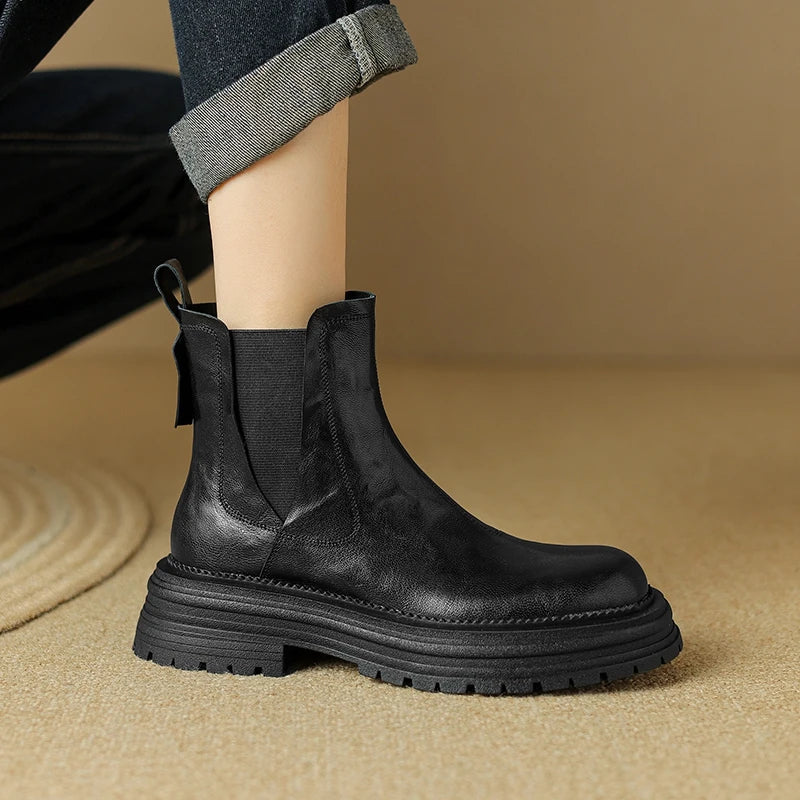 Women's autumn and winter genuine leather sheepskin round toe mid heel retro and calf Chelsea short Boots