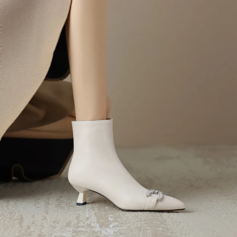 Women's autumn and winter pointed diamond embellishments with genuine leather cowhide middle heel