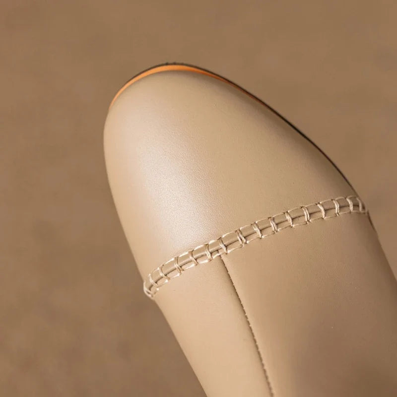 Women's genuine leather cowhide round toe with raised buckle